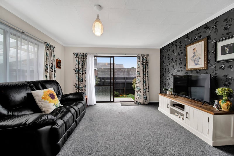 82B Ngamotu Road, Spotswood, New Plymouth - Carousel 2