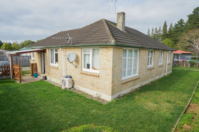 98 Bader Street, Bader, Hamilton - Carousel 1