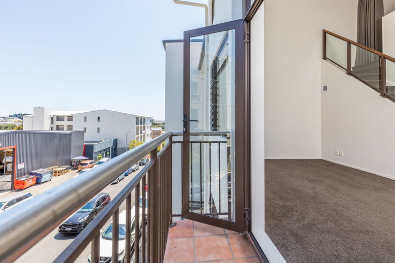 1A/9 Charlotte Street, Eden Terrace, Auckland - Carousel 2