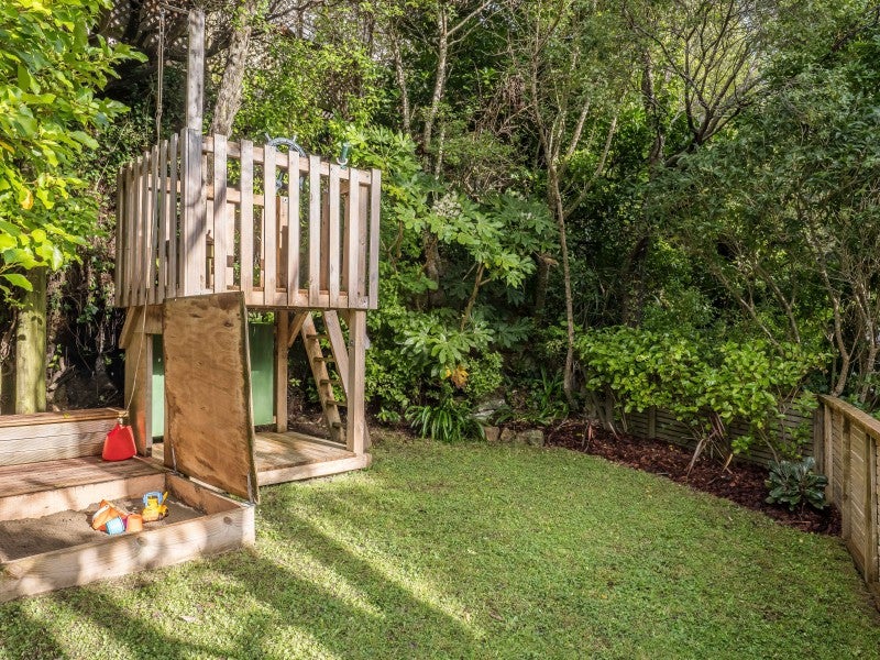 17 Hewett Way, Ngaio, Wellington - Carousel 2