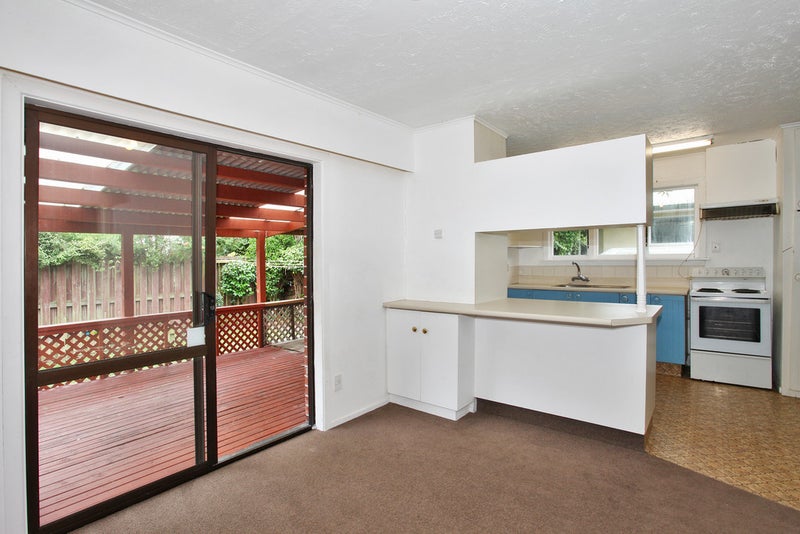 1/14 Woodbury Street, Avonhead, Christchurch - Carousel 2