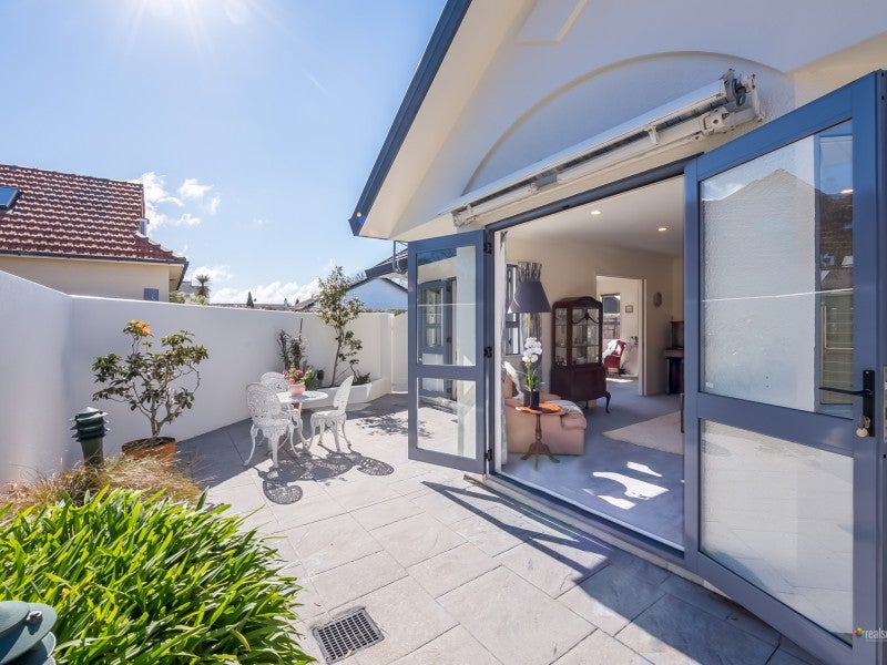 3/59 Hautana Street, Woburn, LOWER HUTT - Carousel 1