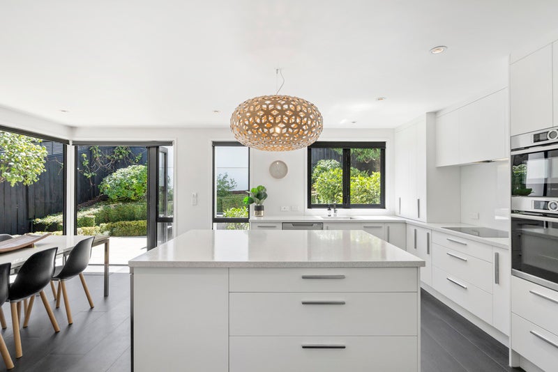 13B Ngaio Street, Orakei, Auckland - Carousel 1