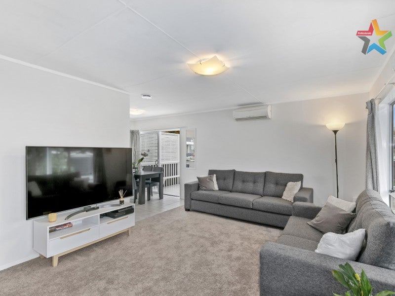 1/37 Owen Street, Belmont, Lower Hutt - Carousel 2