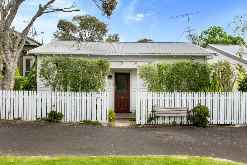 7 England Street, Freemans Bay, Auckland - Carousel 1