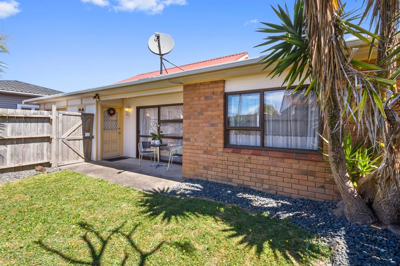 2/1605 GREAT NORTH RD, Waterview, Auckland - Carousel 1