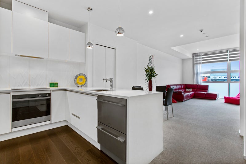 2 Ariki Street, Grey Lynn, Auckland - Carousel 2