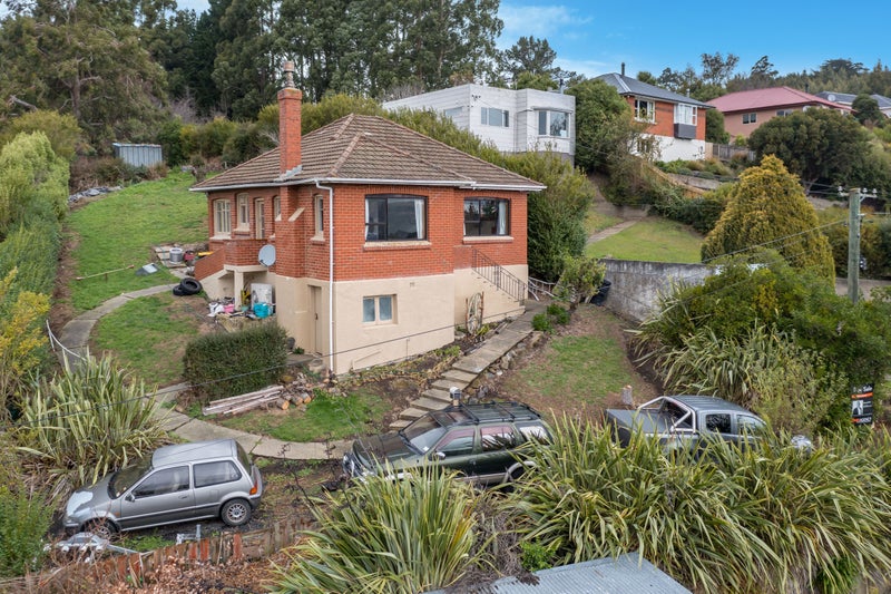 9 Church Hill Road, Green Island, Dunedin - Carousel 2