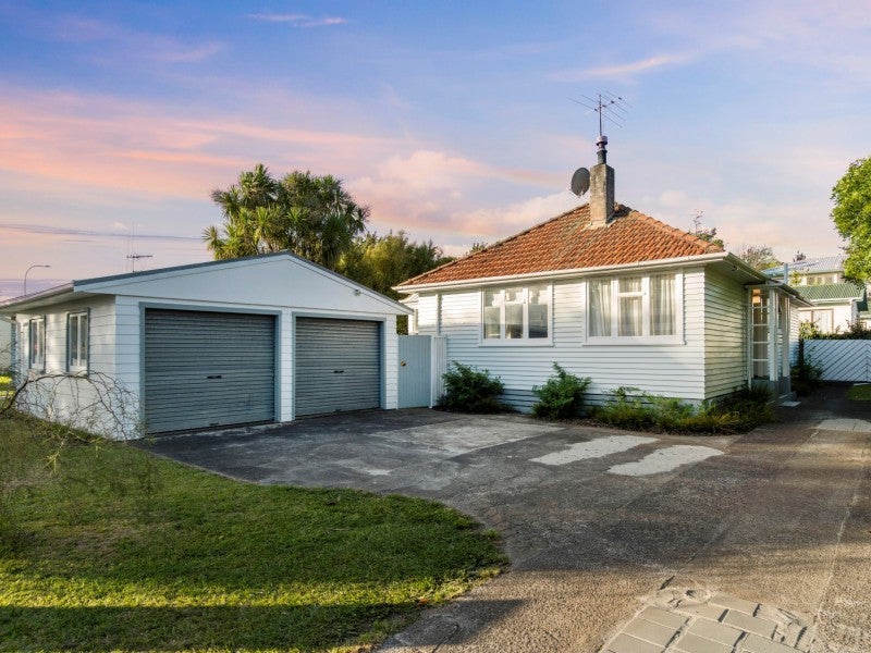 25 Twentyfirst Avenue, Gate Pa, Tauranga - Carousel 1