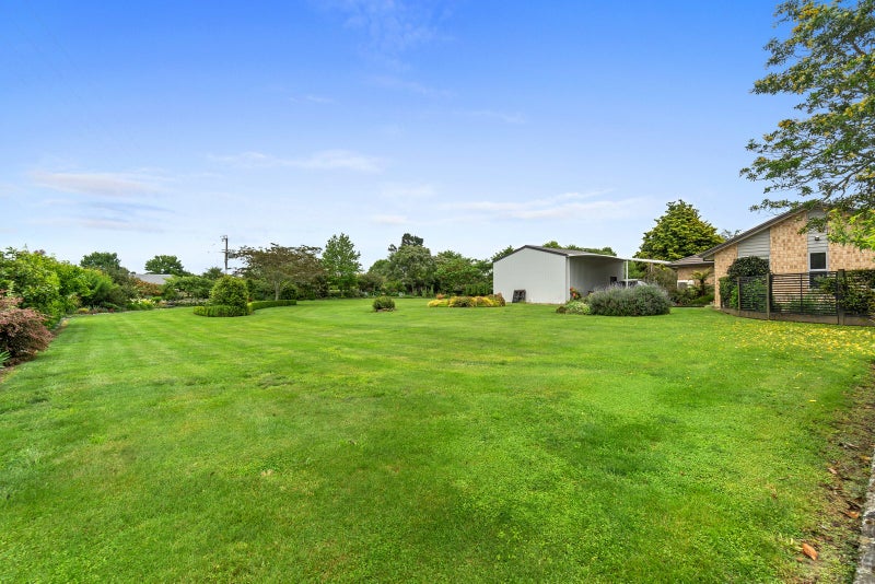 8 September Grove, Tamahere, Hamilton - Carousel 24