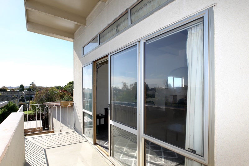 23 Skerrett Crescent, Tamatea, Napier - Carousel 1