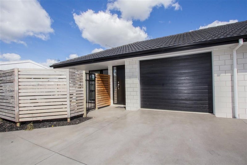 9A Warwick Avenue, St Andrews, Hamilton - Carousel 1