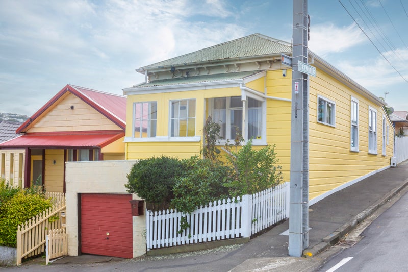 12 Herald Street, Berhampore, Wellington - Carousel 15