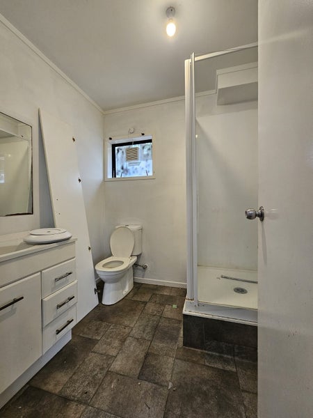 33 Leaver Place, Weymouth, Auckland - Carousel 16