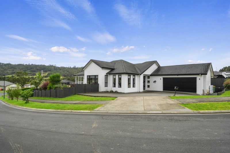 3 Will Street, Huapai, Kumeu - Carousel 1