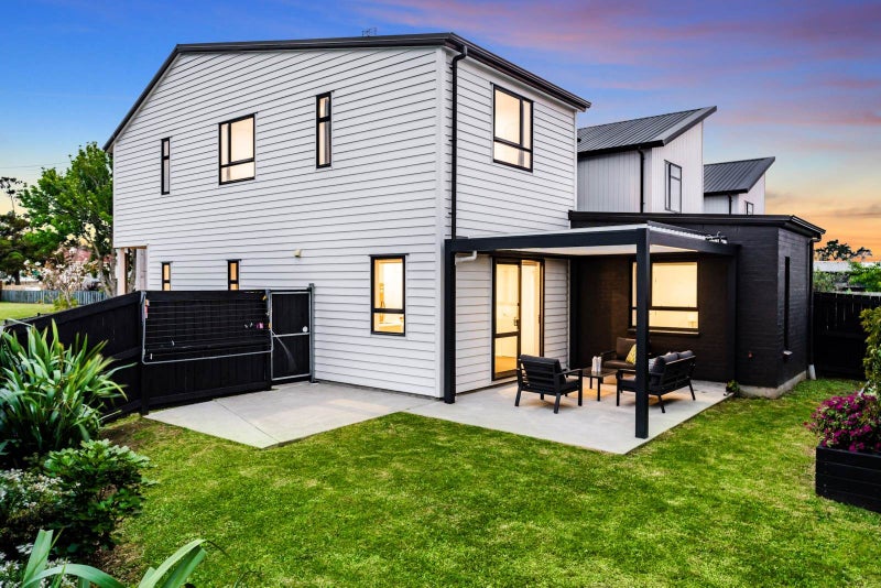 5C Mansfield Street, Glen Innes, Auckland - Carousel 1