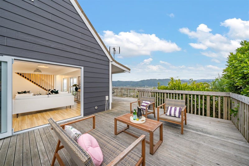 1/5 Jacaranda Grove, Maungaraki, Lower Hutt - Carousel 30