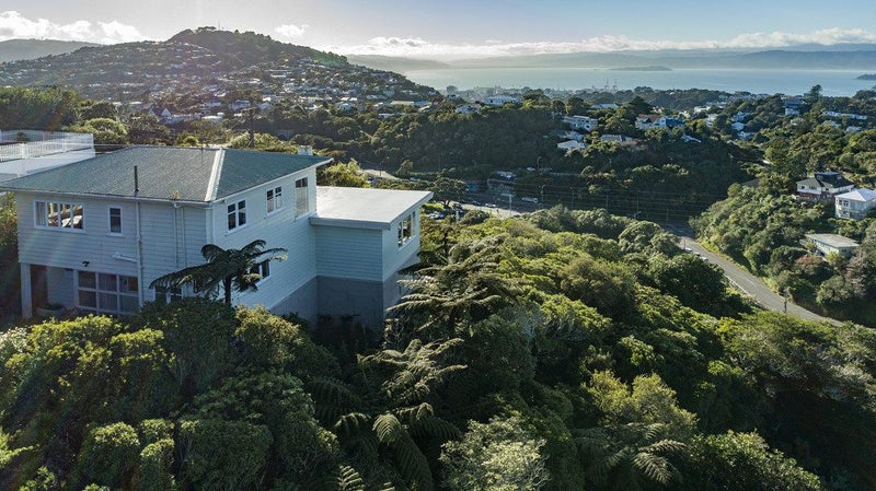 74 Ponsonby Road, Karori, Wellington - Carousel 1