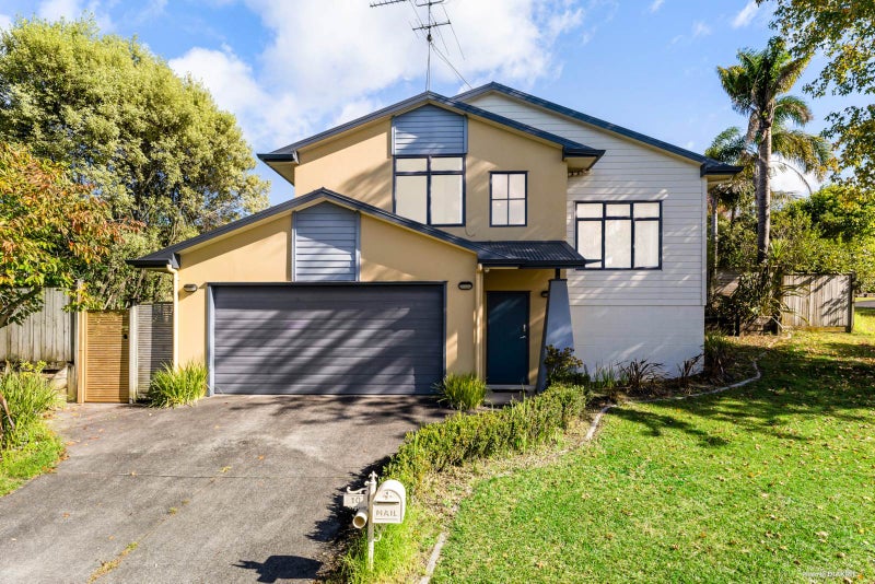 10 Cinnabar Place, Westgate, Auckland - Carousel 1