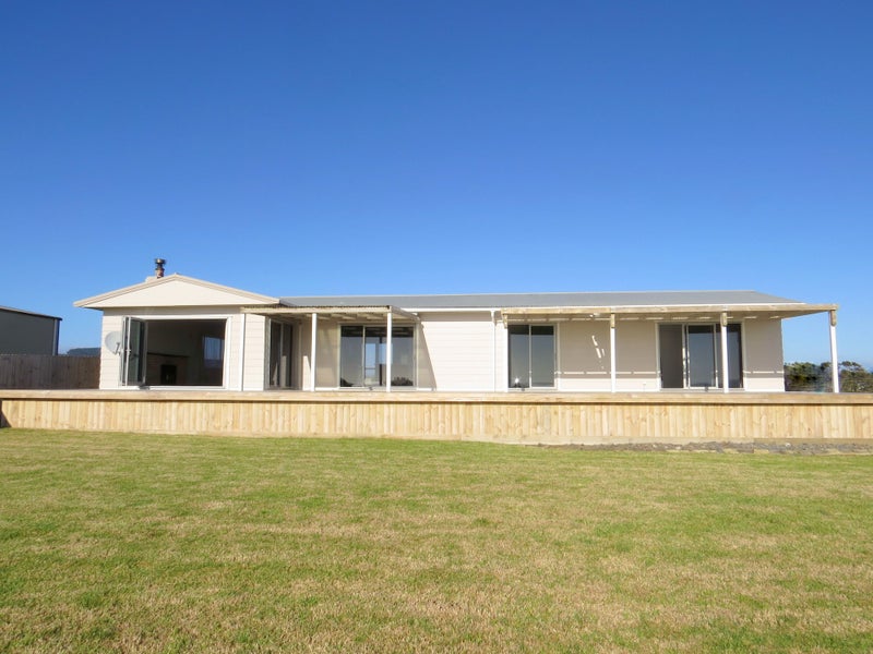 8 Acacia Avenue, COASTLANDS, WHAKATANE - Carousel 1