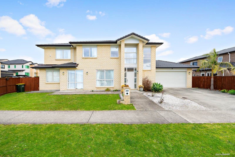 1 Sunshine Lane, Flat Bush, Auckland - Carousel 1