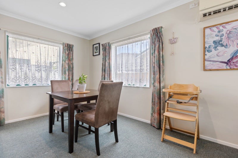 3A Simons Street, Moturoa, New Plymouth - Carousel 25