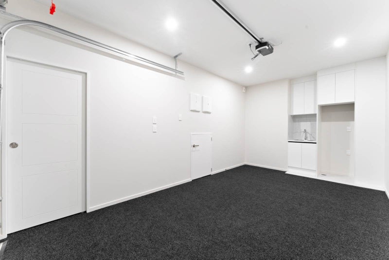 2 Terra Nova Street, Glen Eden, Auckland - Carousel 24