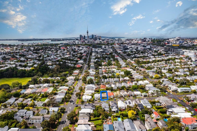 27 Harcourt Street, Grey Lynn, Auckland - Carousel 1