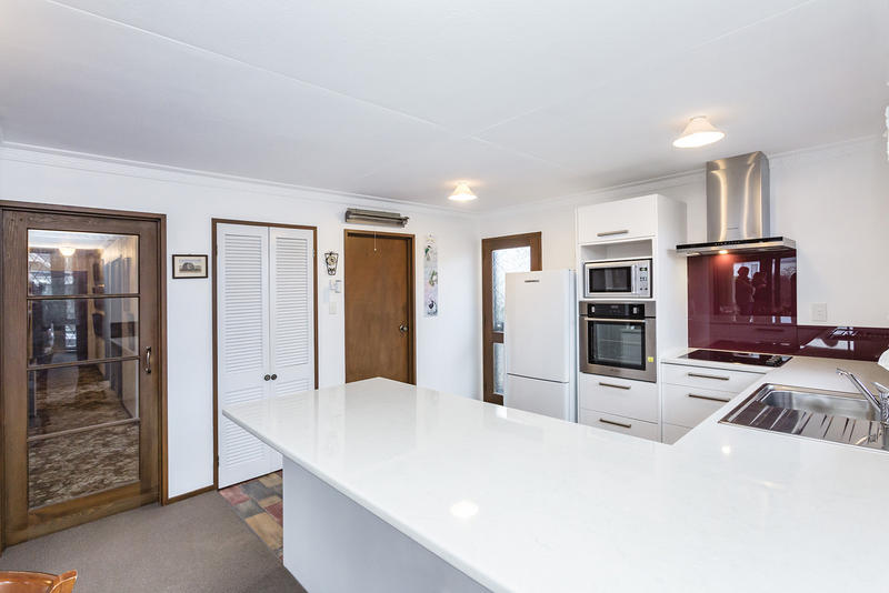 49A Queens Drive, Saint Kilda, Dunedin - Carousel 2