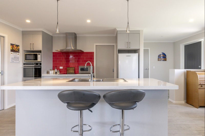 15 Kamaka Street, Wharewaka, Taupo - Carousel 2