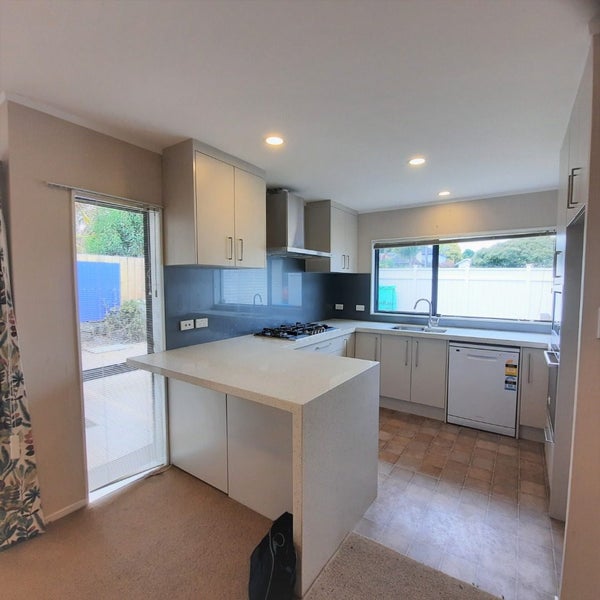 15A William Avenue, Greenlane, Auckland - Carousel 2