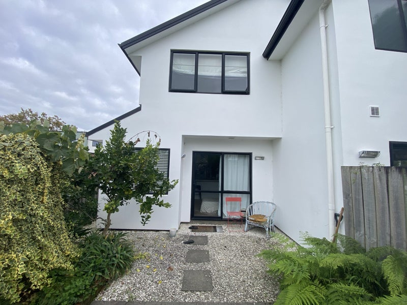 132B Firth Street, Hamilton East, Hamilton  - Carousel 1