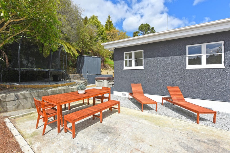 95 Stokes Valley Road, Stokes Valley, Lower Hutt - Carousel 2