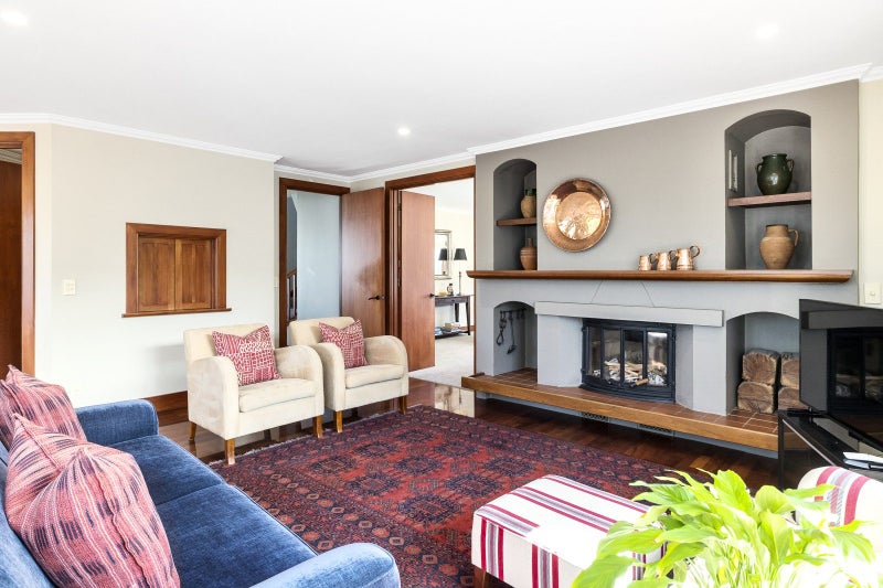 19 Lothian Street, Maori Hill, Dunedin - Carousel 2