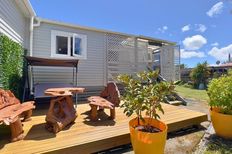 57 Springs Road, Parakai, Helensville - Carousel 1