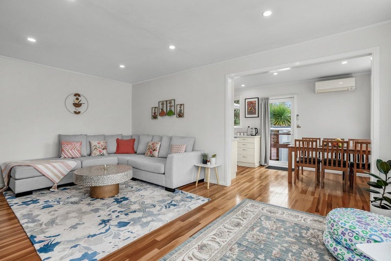 63 Mark Avenue, Paparangi, Wellington - Carousel 2