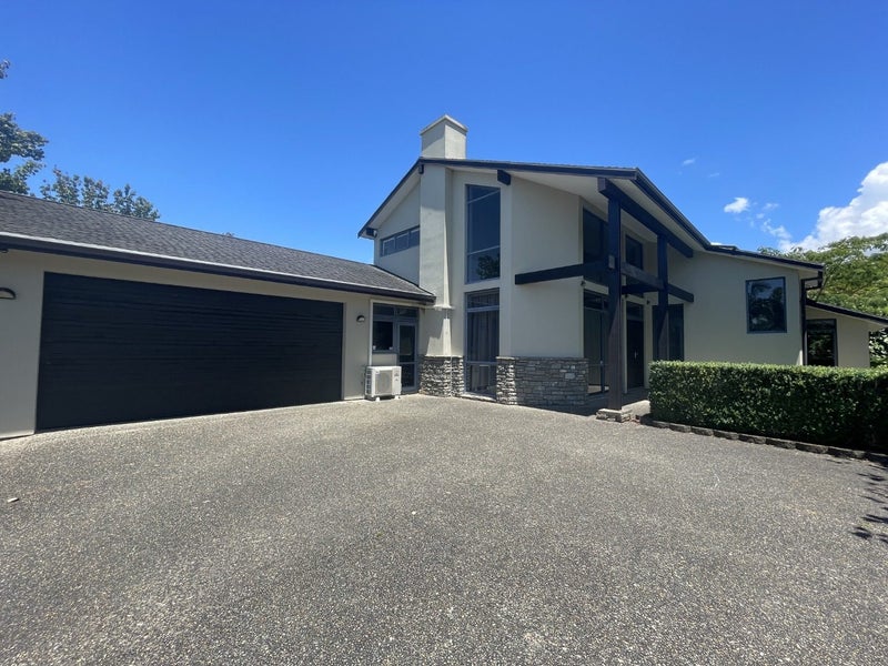 41 Oak Manor Drive, Albany, Auckland - Carousel 1