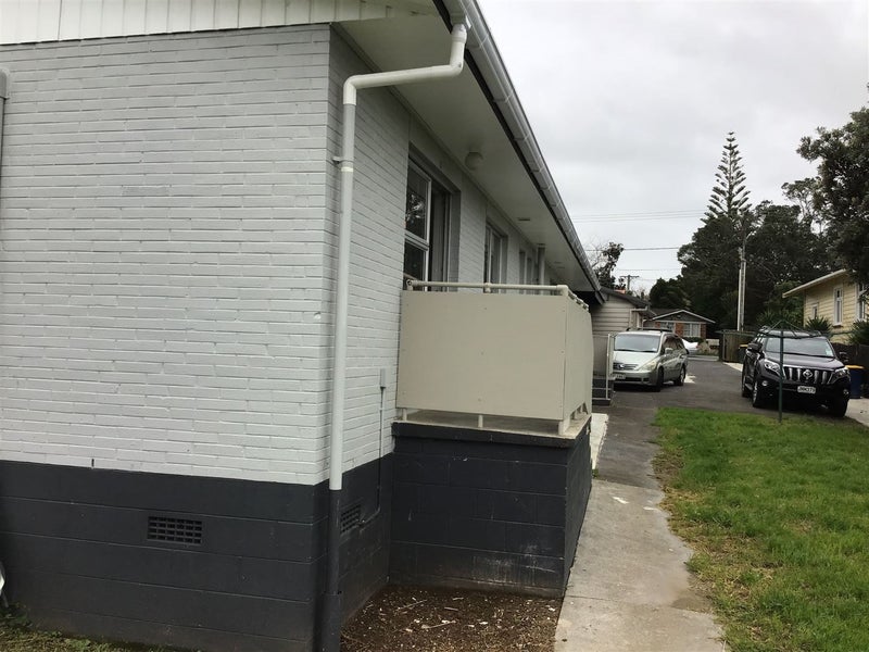 3 Titirangi Road, New Lynn, Auckland - Carousel 9