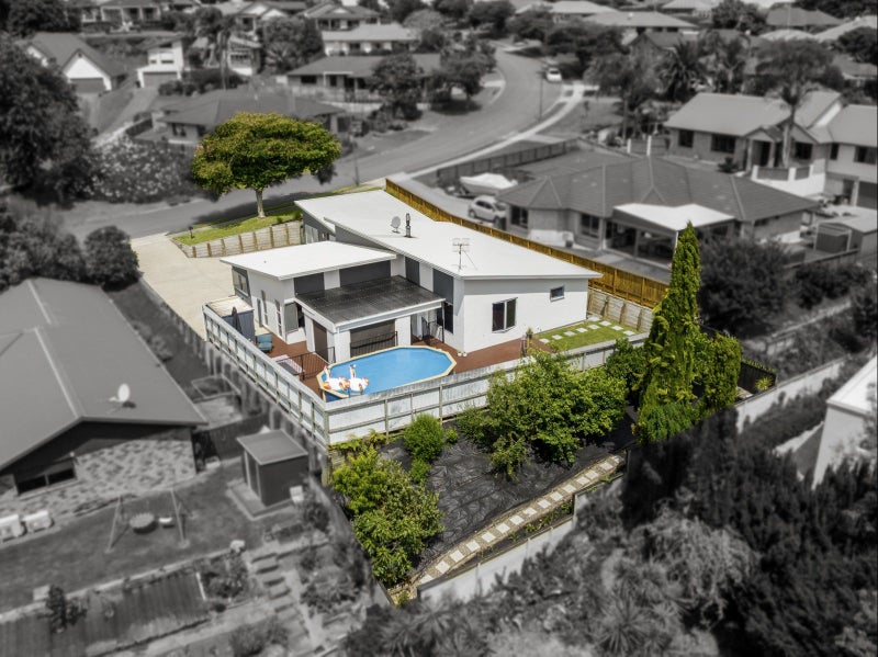 39 Kinloch Drive, Bethlehem, Tauranga - Carousel 2