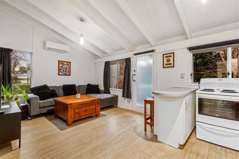 19D Taupata Street, Mount Eden, Auckland - Carousel 2