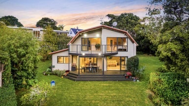 15A Taioma Crescent, Te Atatu Peninsula, Auckland - Carousel 1