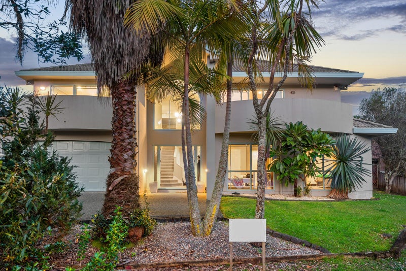 24 Calypso Way, Unsworth Heights, Auckland - Carousel 1