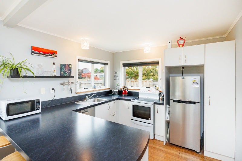 2 Montgomery Street, Feilding, Feilding - Carousel 2