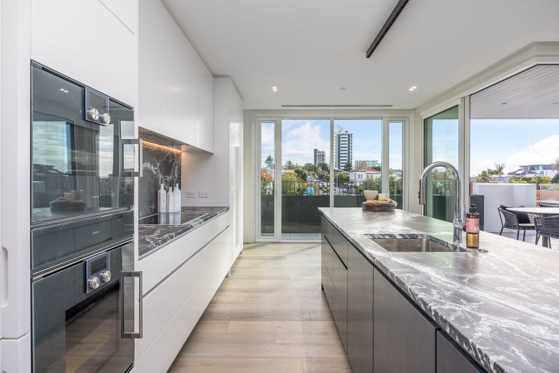 402/1A Wairua Road, Remuera, Auckland - Carousel 2