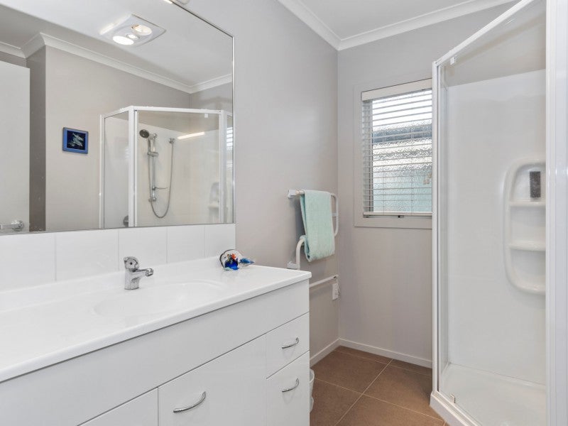 20 Bridgewater Way, Pyes Pa, Tauranga - Carousel 17