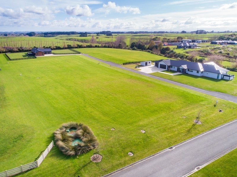 67 Hartwell Drive, Kelvin Grove, Palmerston North - Carousel 1