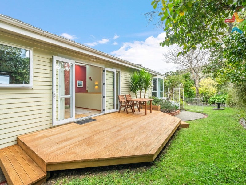 2 Christina Grove, Normandale, Lower Hutt - Carousel 26