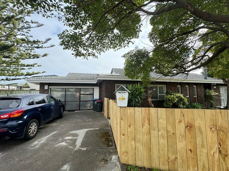 74 Olsen Avenue, Hillsborough, Auckland - Carousel 14