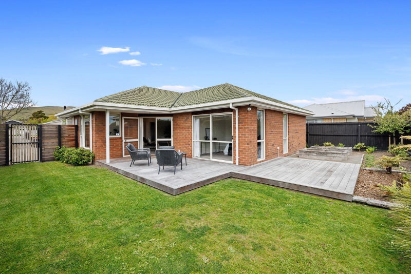 2/23 Gamblins Road, Saint Martins, Christchurch - Carousel 2