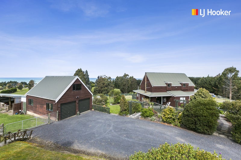 105 Big Stone Road, Brighton, Dunedin - Carousel 1